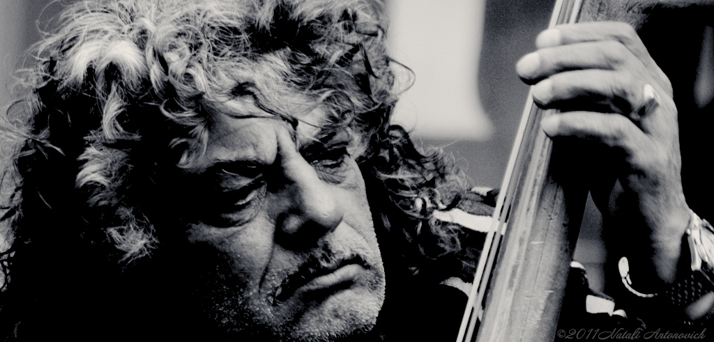 Photography image "Street Musician" by Natali Antonovich | Photostock.