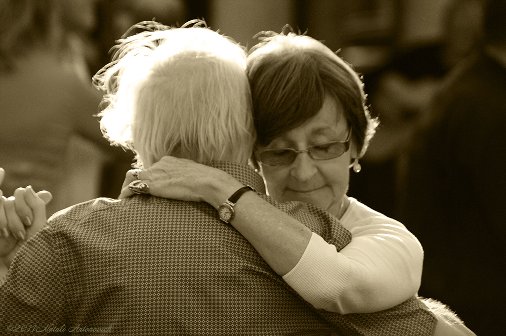 Fotografie afbeelding "Tango in Brugge" door Natali Antonovich | Archief/Foto Voorraad.