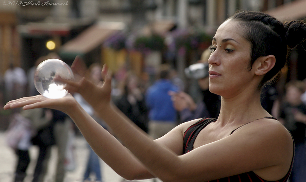 Photography image "Street Performer" by Natali Antonovich | Photostock.