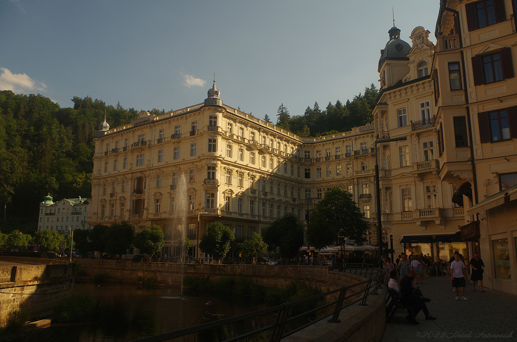 Album "Karlovy Vary. Czechia" | Fotografiebild "Tschechien" von Natali Antonovich im Sammlung/Foto Lager.