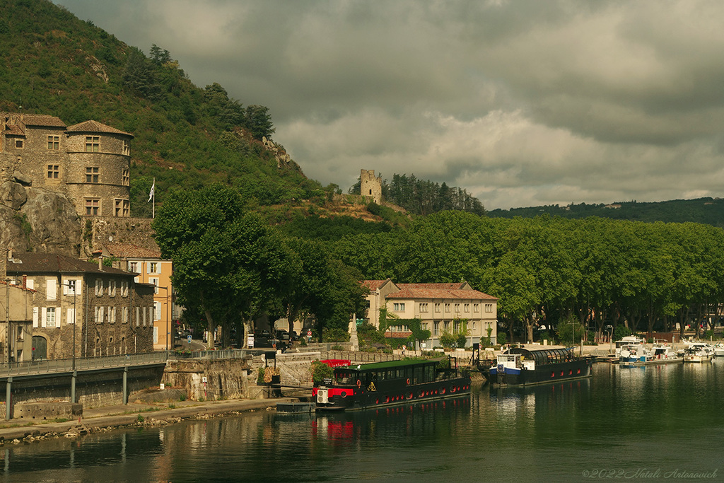 Альбом "Tournon-sur-Rhône, France" | Фота выява "Францыя" ад Natali Антонавіч у Архіве/Банке Фотаздымкаў.