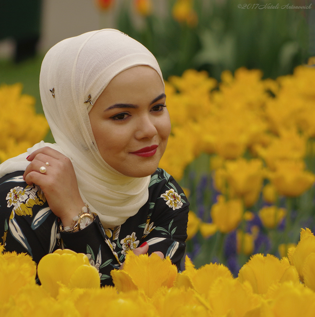 Album "Portrait" | Image de photographie "Fleurs" de Natali Antonovich en photostock.