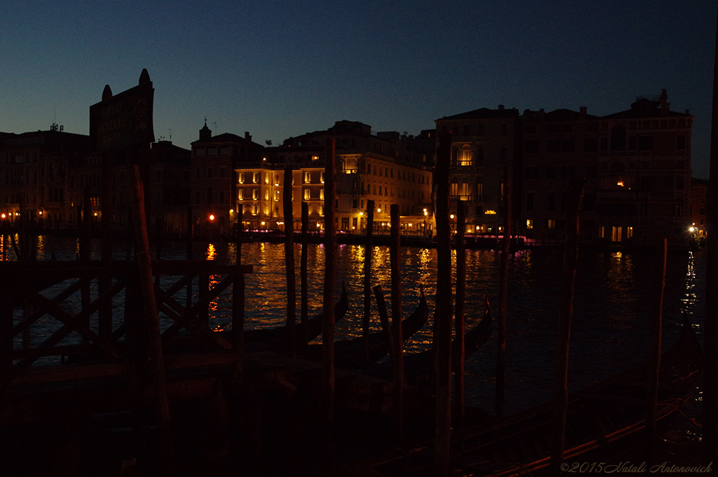 Image de photographie "Mirage-Venice" de Natali Antonovich | Photostock.