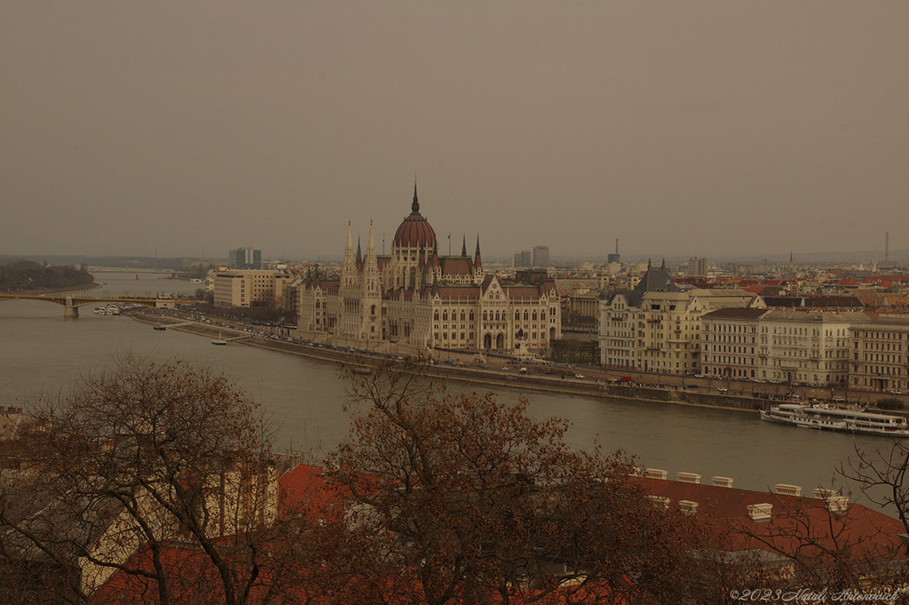 Album "Budapest" | Fotografiebild "Budapest" von Natali Antonovich im Sammlung/Foto Lager.