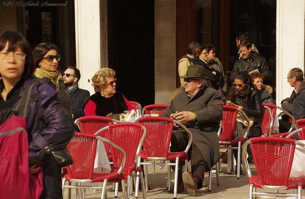 Album "Mirage-Venice" | Fotografiebild "Hat " von Natali Antonovich im Sammlung/Foto Lager.