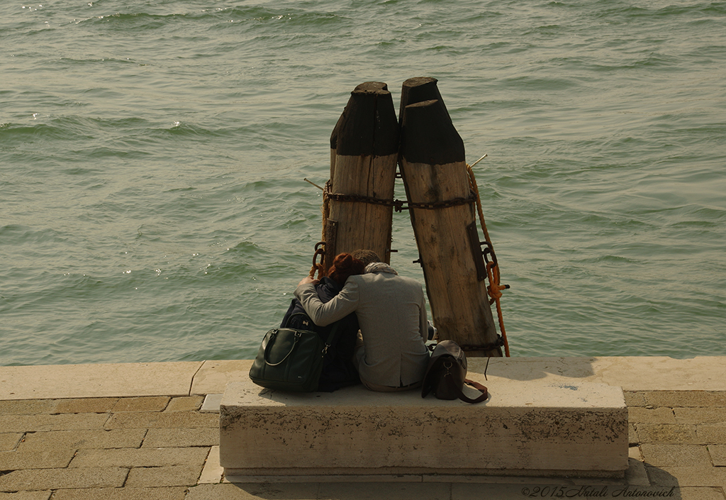 Album "Mirage-Venice" | Fotografiebild "Parallelen" von Natali Antonovich im Sammlung/Foto Lager.