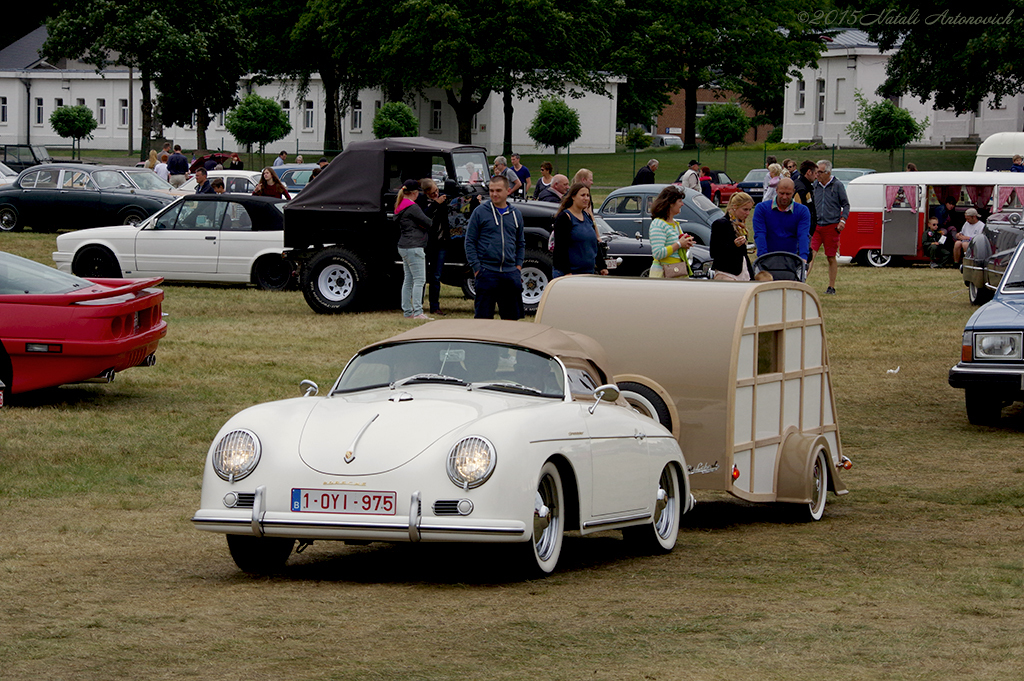 Album "Afbeelding zonder titel" | Fotografie afbeelding "Wagens" door Natali Antonovich in Archief/Foto Voorraad.