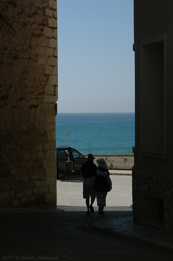 Album "Bild ohne Titel" | Fotografiebild "Sitges. Katalonien. Spanien" von Natali Antonovich im Sammlung/Foto Lager.