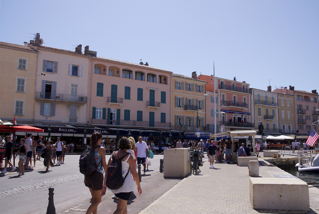 Album "Saint-Tropez" | Fotografie afbeelding "Frankrijk" door Natali Antonovich in Archief/Foto Voorraad.