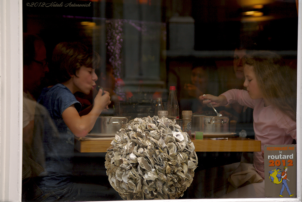 Album "Afbeelding zonder titel" | Fotografie afbeelding "Ramen" door Natali Antonovich in Archief/Foto Voorraad.