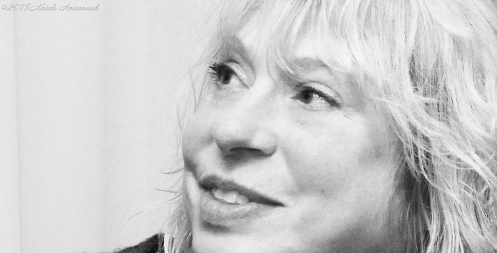 Album "Larissa Podavalenko" | Fotografie afbeelding "Monochroom" door Natali Antonovich in Archief/Foto Voorraad.