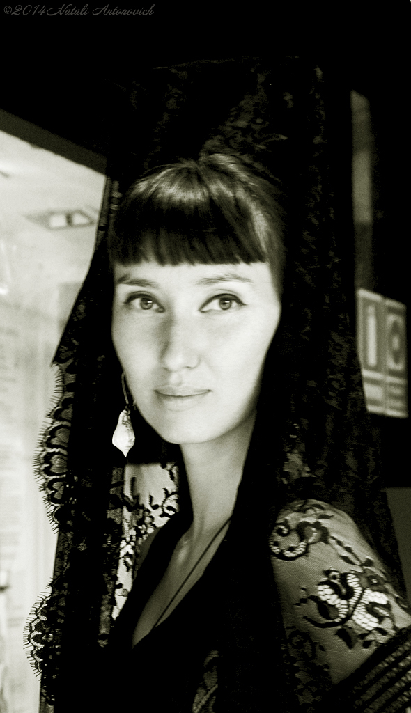 Album "Natalya Hrebionka" | Fotografiebild "Porträt" von Natali Antonovich im Sammlung/Foto Lager.